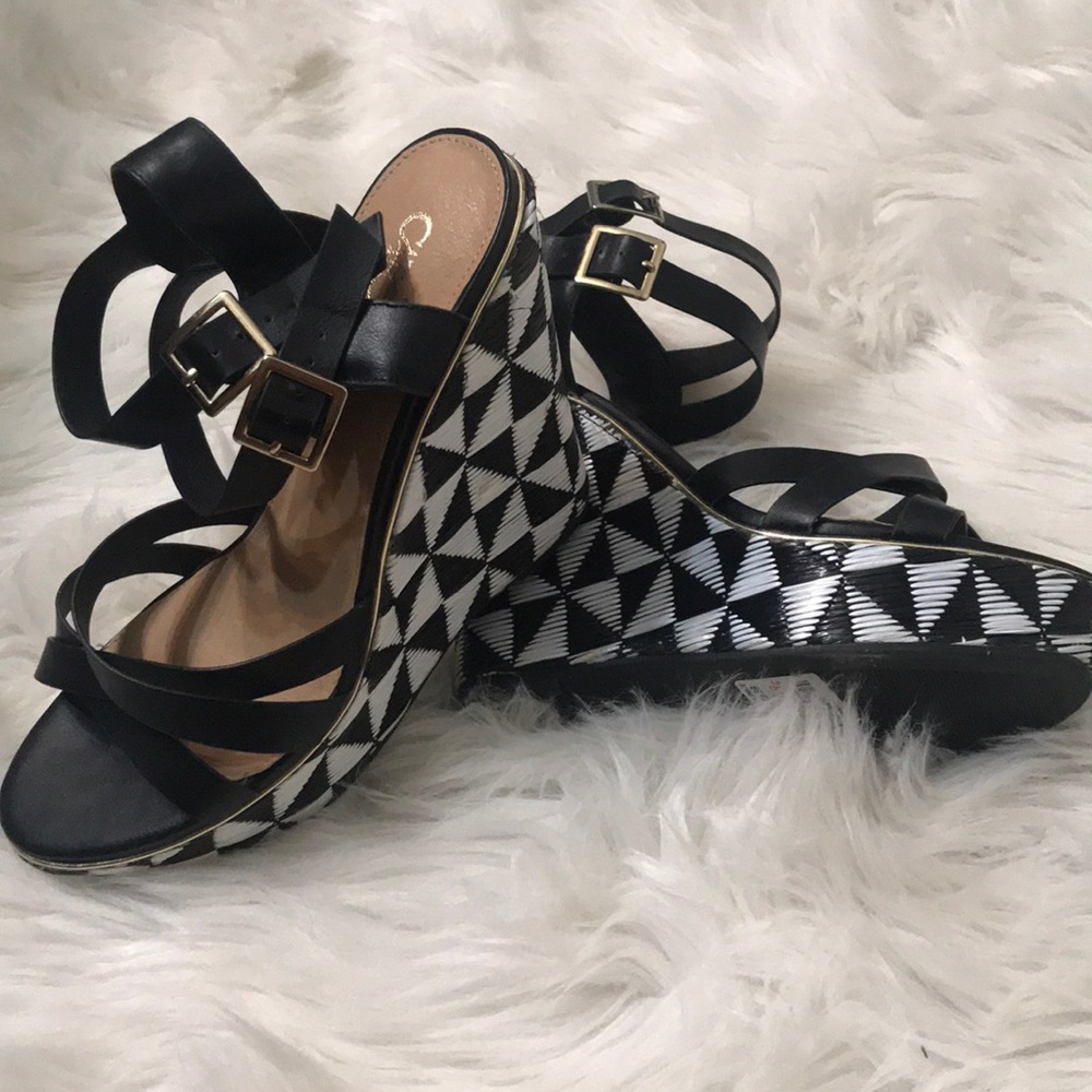 Women’s Wedge Shoes
